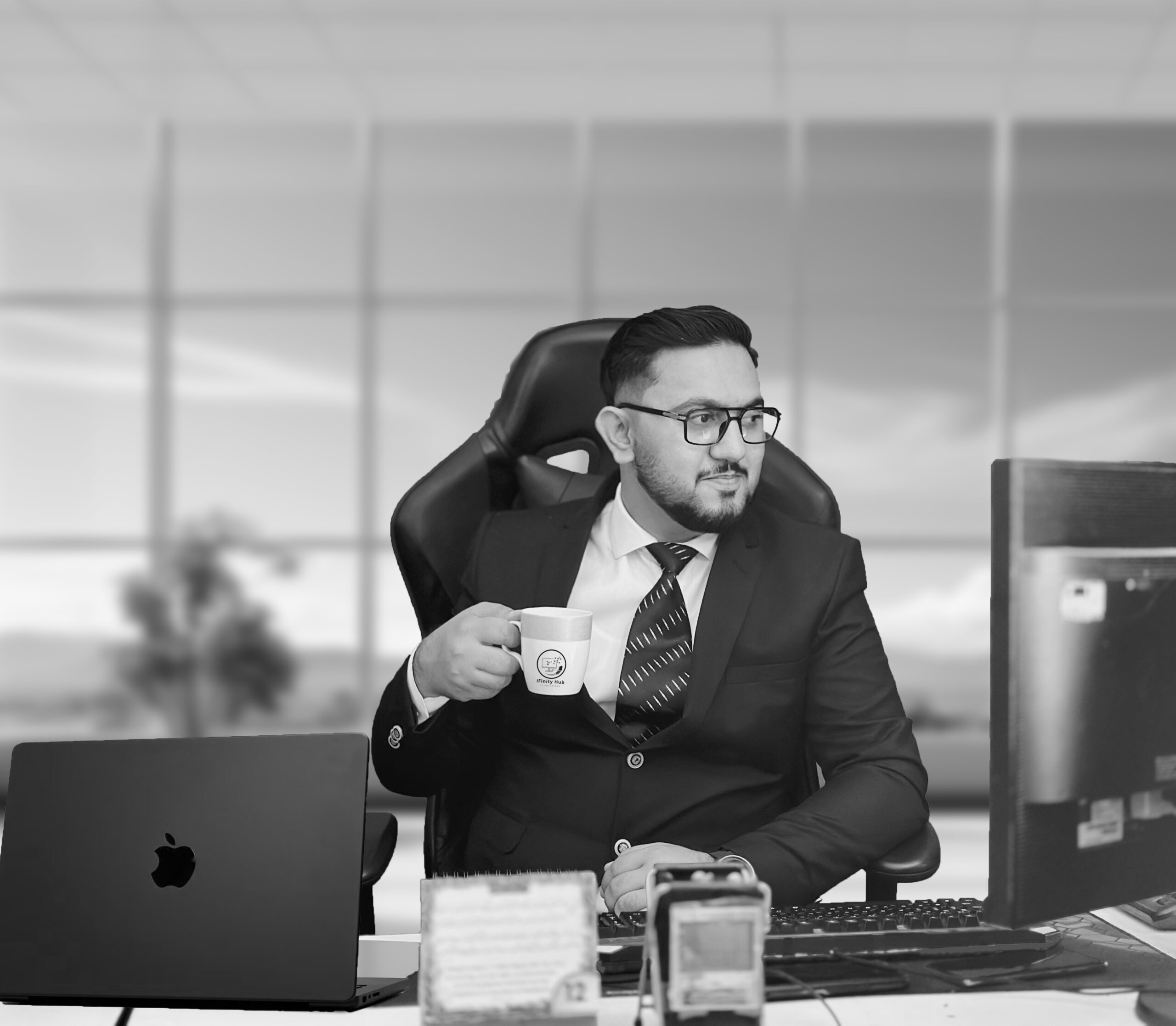 WAQAR HASSAN, Founder of iFinity Hub